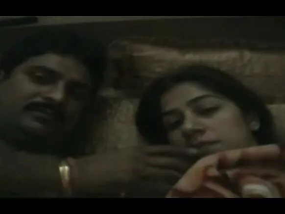 Indian desi full hindi sexy movie best indian sex tape desi but old poison