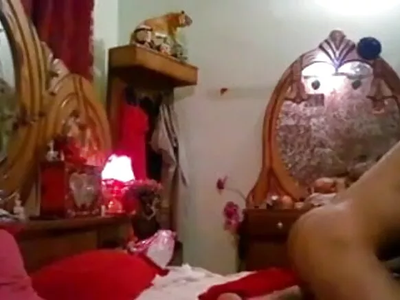 हिंदी लूनसाठी लखनौ भारतीय जोडपे