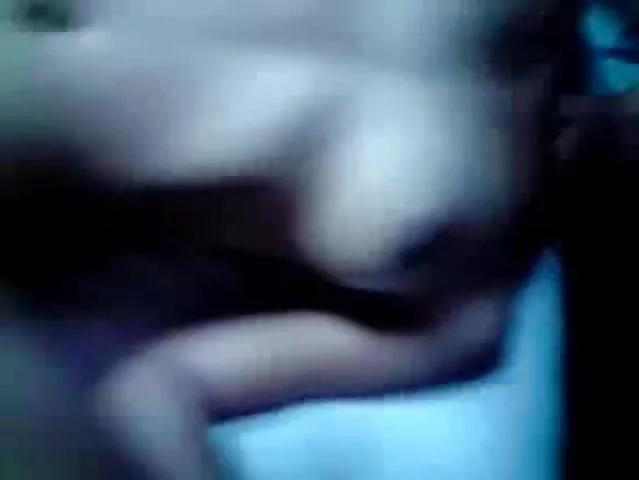 हिंदी सेक्सी ॲक्शन देसी ॲक्शन तिच्या प्रियकरासोबत हॉटेलमध्ये