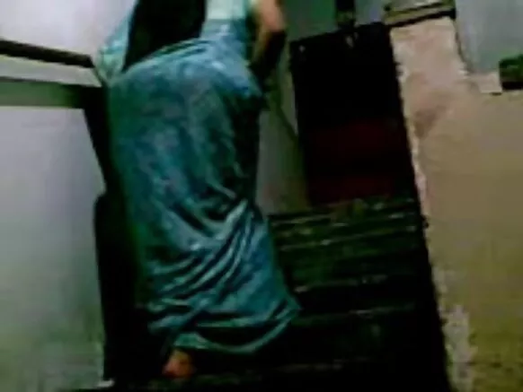 बांग्ला देसी सेक्सी बायको घरी पाद टाकत आहे 2 पीबी XXX