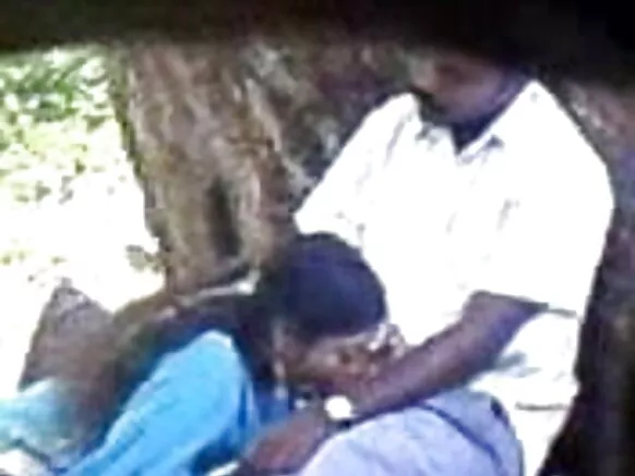 India hindi sex parking movie पार्क मध्ये लंड चोखणे