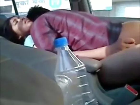 Hindi sexy movie me chudai video तिची गांडी एवढी दिसते की सगळे बघतात