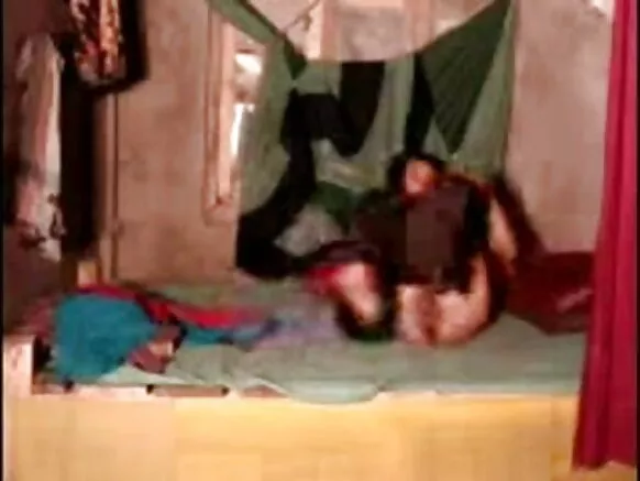 देसी आंटी सेक्सी शेजारी देसी चुदाई 2 चित्रपट