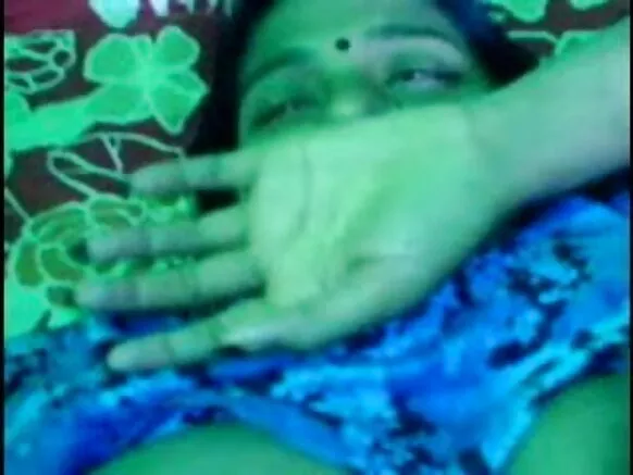 बांगला देसी आंटी ने तिच्या खाजगी मुलीच्या खाजगी शिक्षिकेसोबत सेक्स केला new sexy hindi movie शिक्षिका
