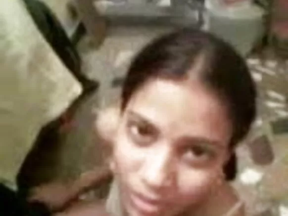 हॉट ब्लू होममेड वधू सेक्सी होममेड व्हिडिओ एकल भारतीय मैत्रिणीसह