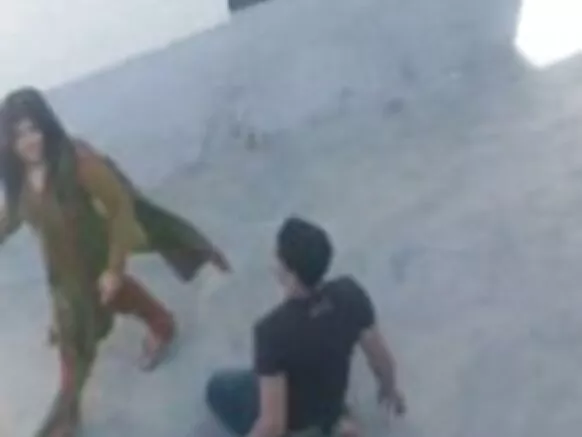 bf आणि gf सेक्सी फिल्म हिंदी साडी अपरे में