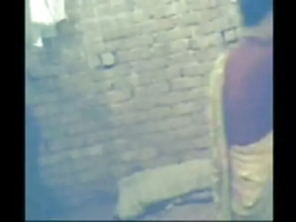 बांग्लादेश इंग्लिश आंटी शेजारच्या आंटीसोबत सेक्सी फिल्म