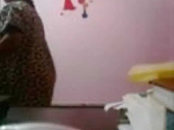 हॉलीवूड बॉल्स आंटी सेक्सी एचडी मूवी