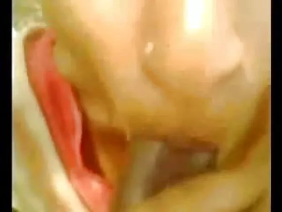 तमिळ मुलगी तिच्या बॉयफ्रेंडचा लंड हिंदी मध्ये चोखत आहे sexy movie video