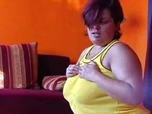भारत - BBW डोमे तिच्या गुलामाचा सामना करते
