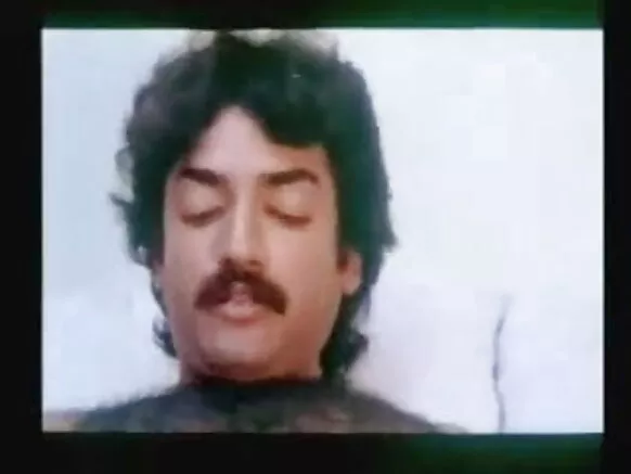भरत शकीला हॉलिवूड सेक्स प्रेमी टॉपलेस