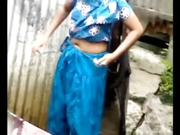 सेक्सी मुलगी अंघोळ करणारी मुलगी बाहेरची सेक्सी फिल्म सेक्सी हिंदी बाहेरची