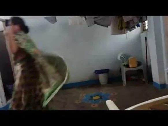 मामी भारत भारतीय इंग्रजी मध्ये सेक्सी व्हिडिओ चित्रपट परिधान पकडले